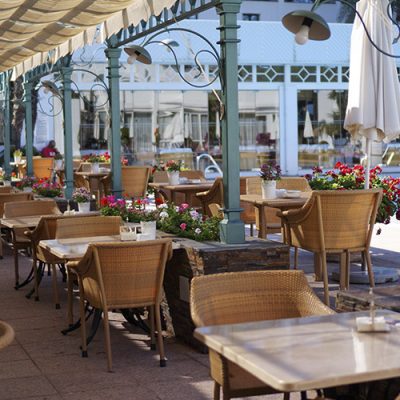 Los Monteos Resort - Restaurant terrace