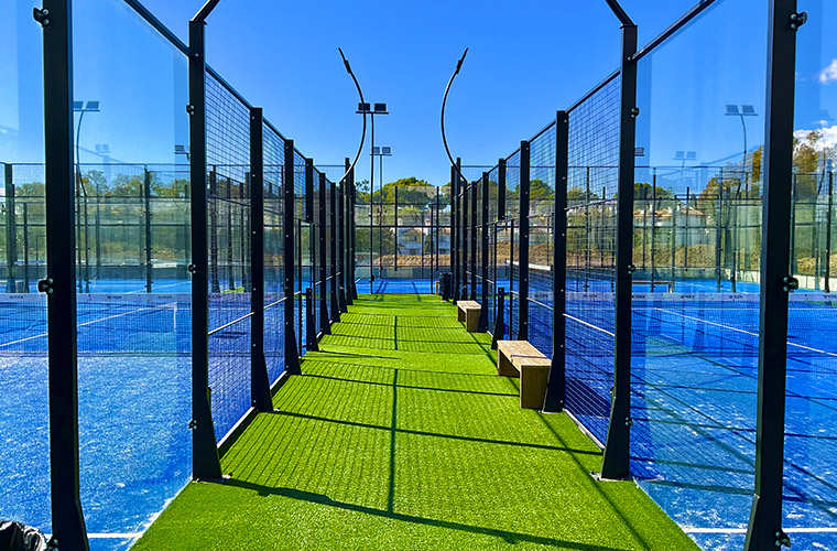 Vue couloir du Oxygen Padel Club