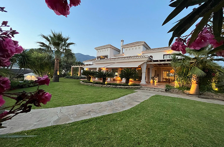 Luxury villa in Mijas 0003