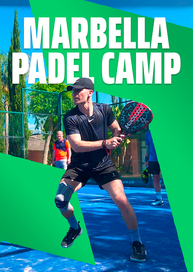 Poster mit einem Spieler, der Padel in einem der Padel-Wochenendcamps in Marbella spielt.